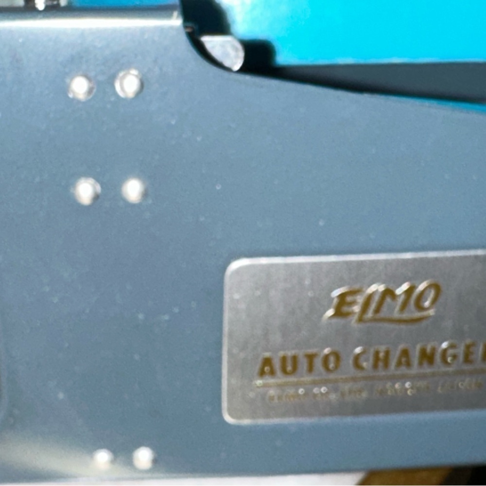 Elmo Auto Changer Slide Projector & Color Transparencies - Picture 6 of 9